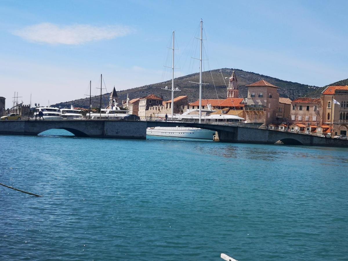Apartman Petrovic City Center Trogir Kültér fotó