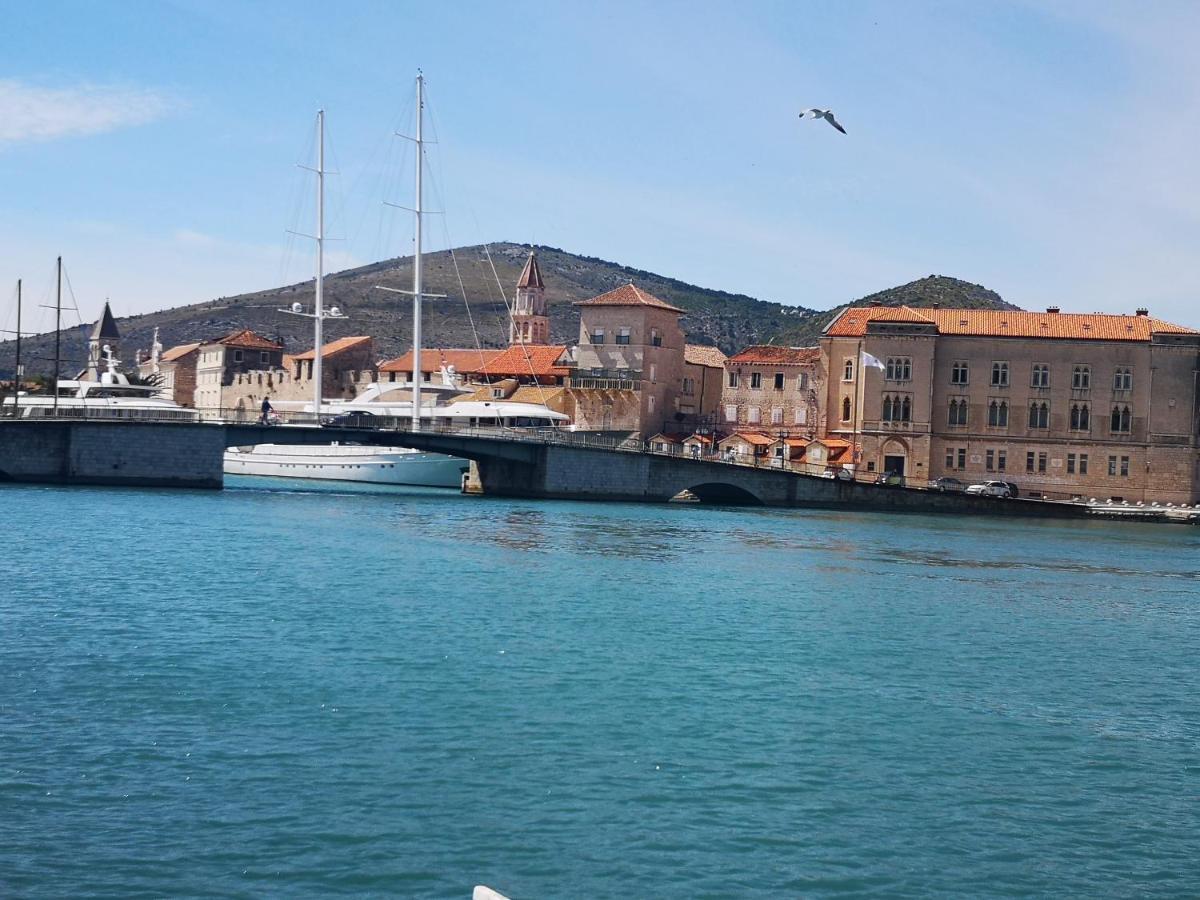 Apartman Petrovic City Center Trogir Kültér fotó